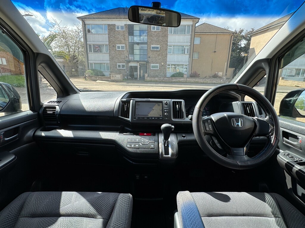 Honda StepWagon Mpv 7 Seater 201059 White #38