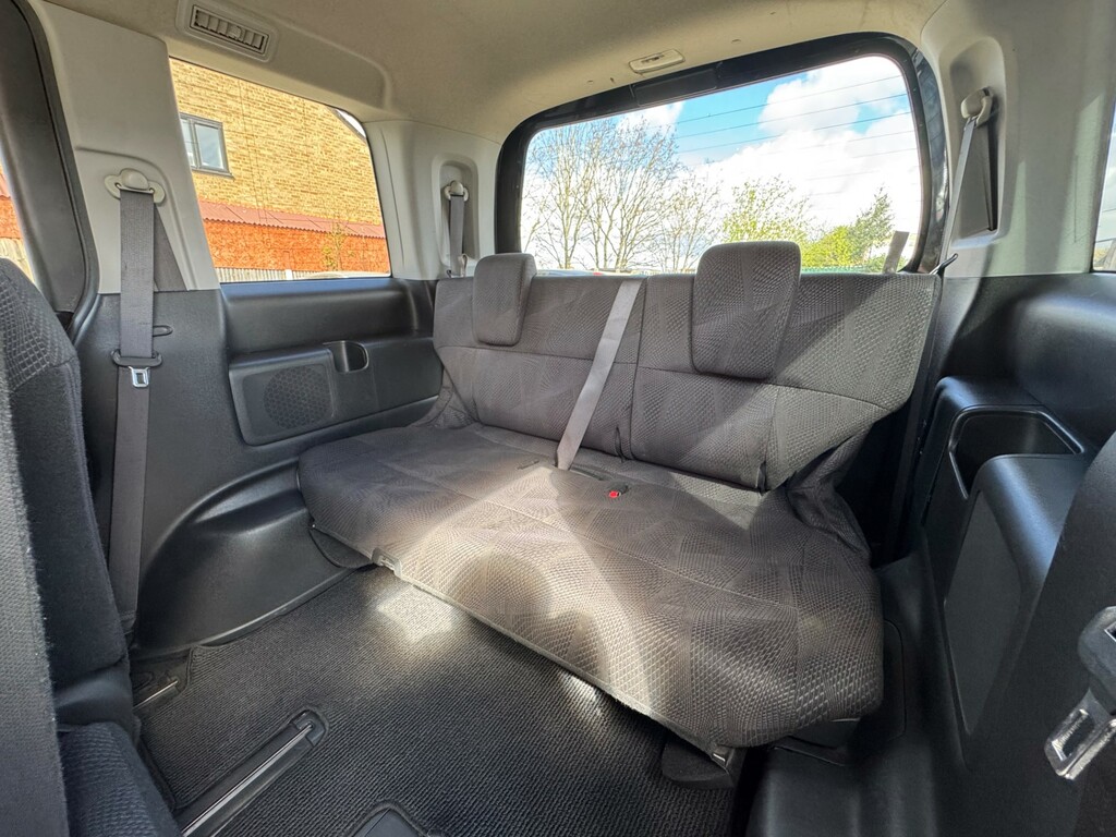Honda StepWagon Mpv 7 Seater 201059 White #51