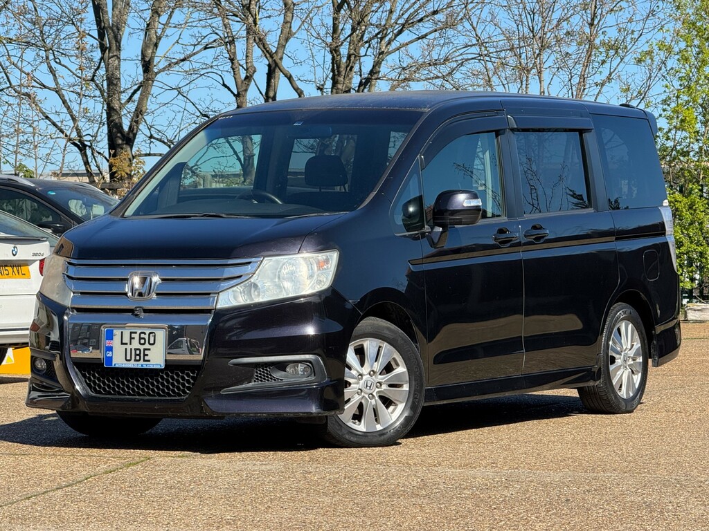 Honda StepWagon Mpv 7 Seater 201059 White #3