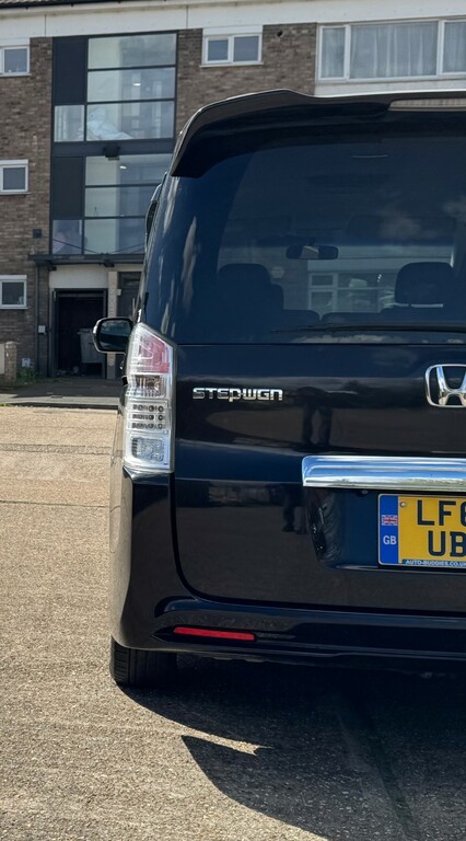 Honda StepWagon Mpv 7 Seater 201059 White #59