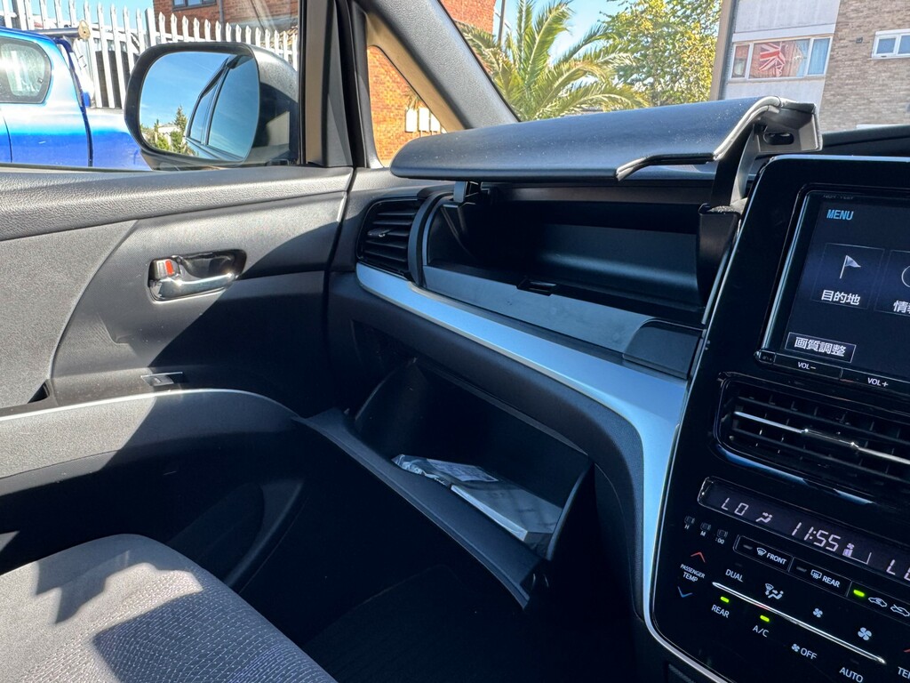 Toyota Estima Mpv Black #27