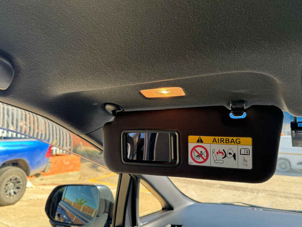 Toyota Estima Mpv Black #23
