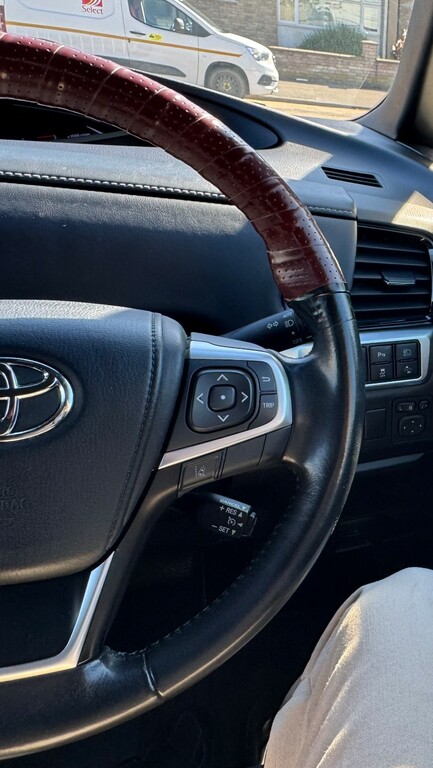 Toyota Estima Mpv Black #42