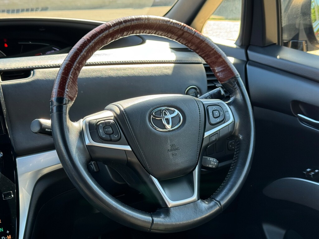 Toyota Estima Mpv Black #37