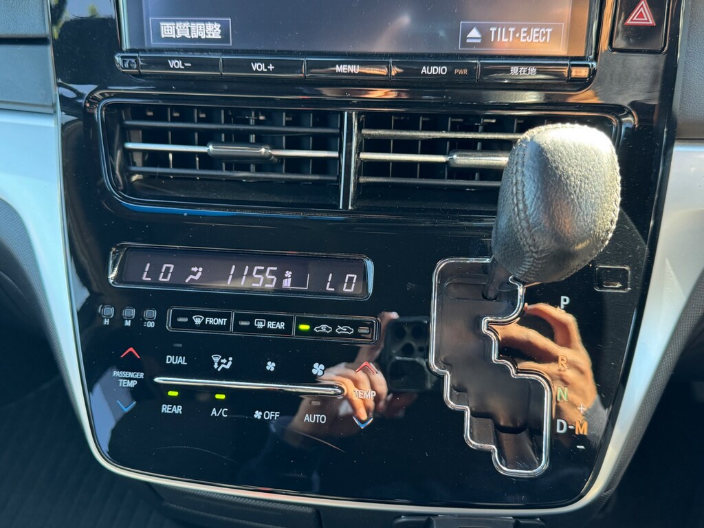 Toyota Estima Mpv Black #31