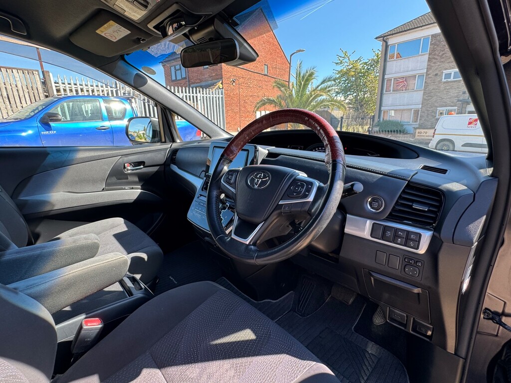 Toyota Estima Mpv Black #11