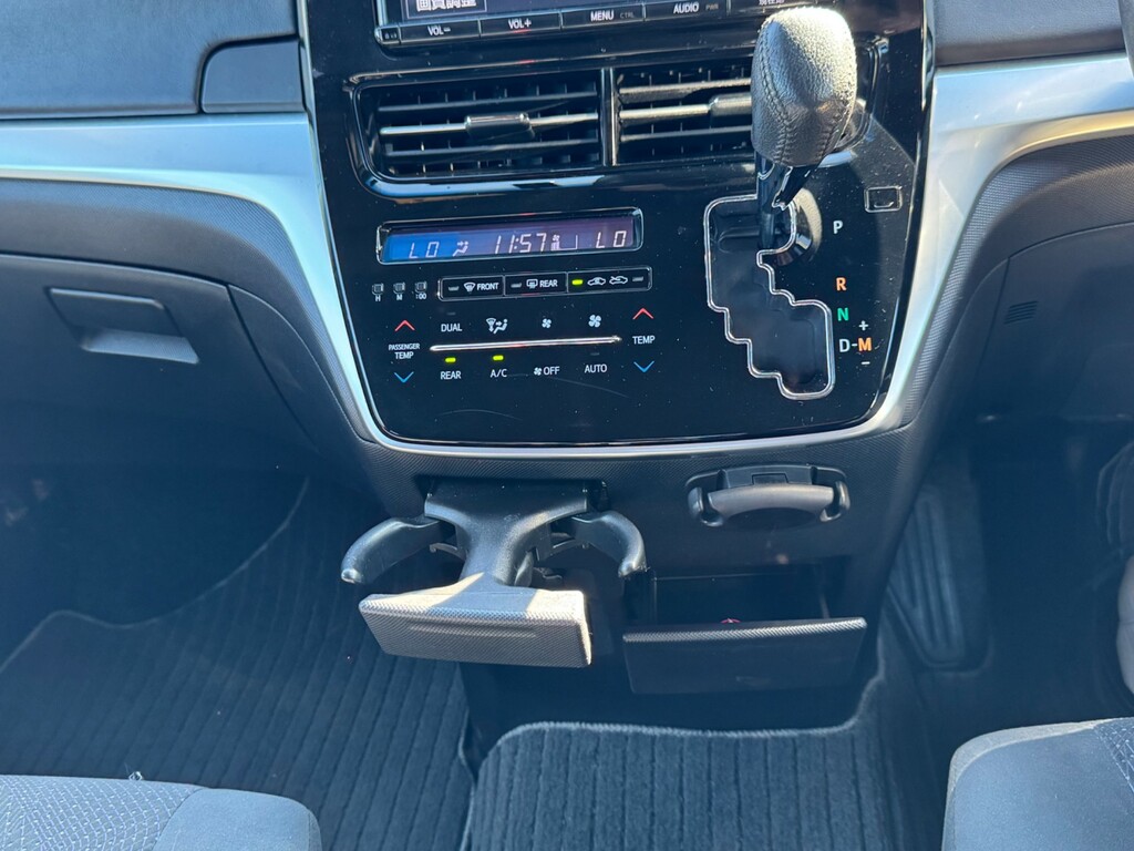 Toyota Estima Mpv Black #35