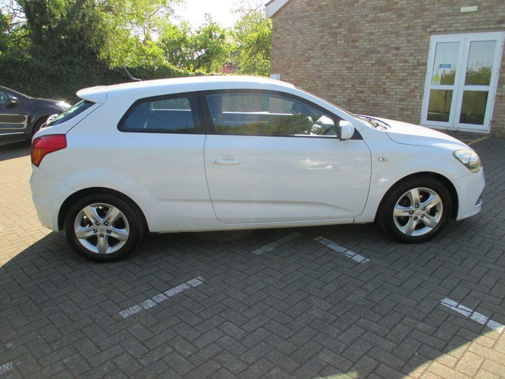 Kia Proceed 1.6 2 Euro 5 White #6