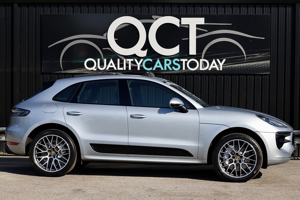 Porsche Macan Macan Turbo YA20ZDC Silver #6