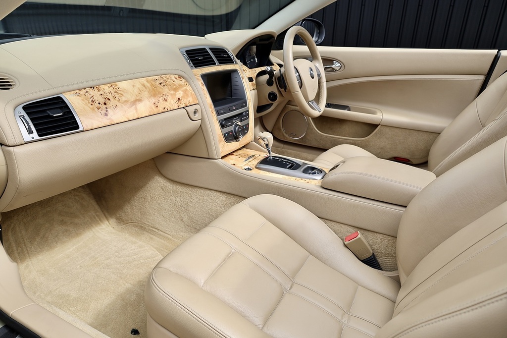 Jaguar XK Xk Convertible Gold #3