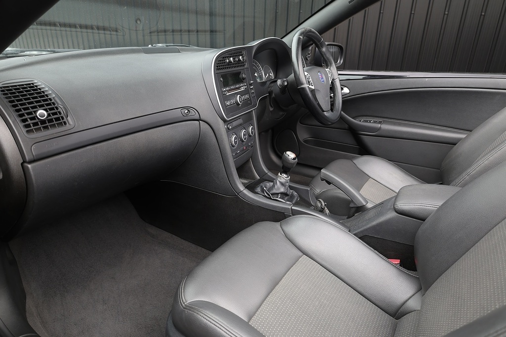 Saab 9-3 9-3 1.9 Tid Convertible Black #3