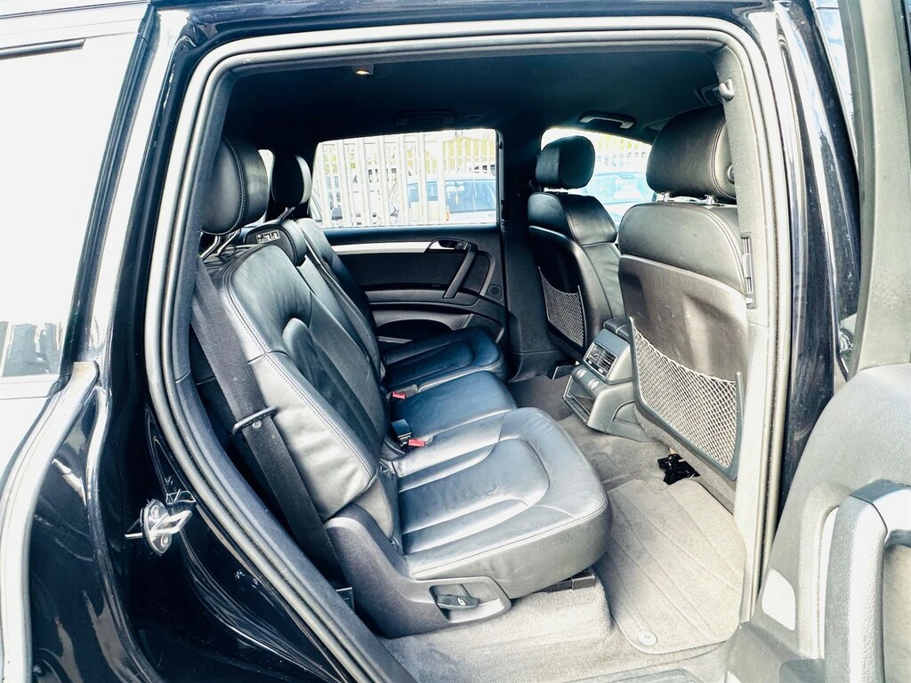 Audi Q7 3.0 Tdi V6 S Line Plus Tiptronic Quattro Euro 5 S LD63VLL Black #4