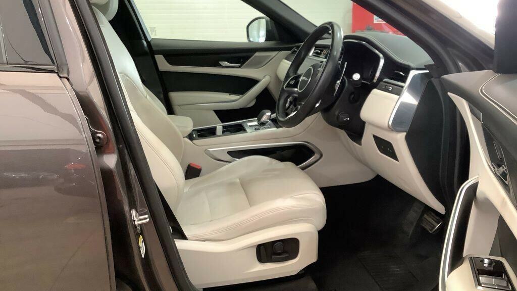 Jaguar F-Pace 2.0 D200 Mhev R-dynamic Black Awd Euro 6 Ss 