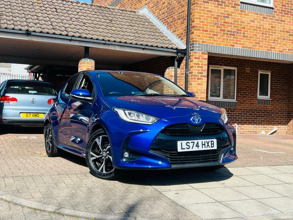 Toyota Yaris 1.5 Vvt-h Design E-cvt Euro 6 S S Blue