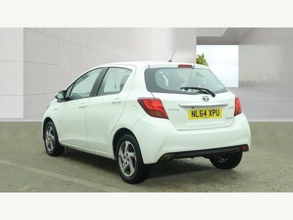 Toyota Yaris 1.5 Vvt-h Icon E-cvt Euro 6 NL64XPU White #3