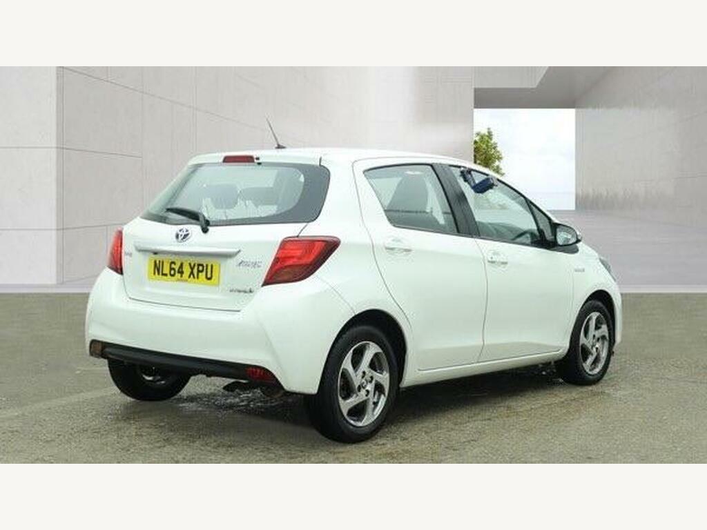 Toyota Yaris 1.5 Vvt-h Icon E-cvt Euro 6 NL64XPU White #4