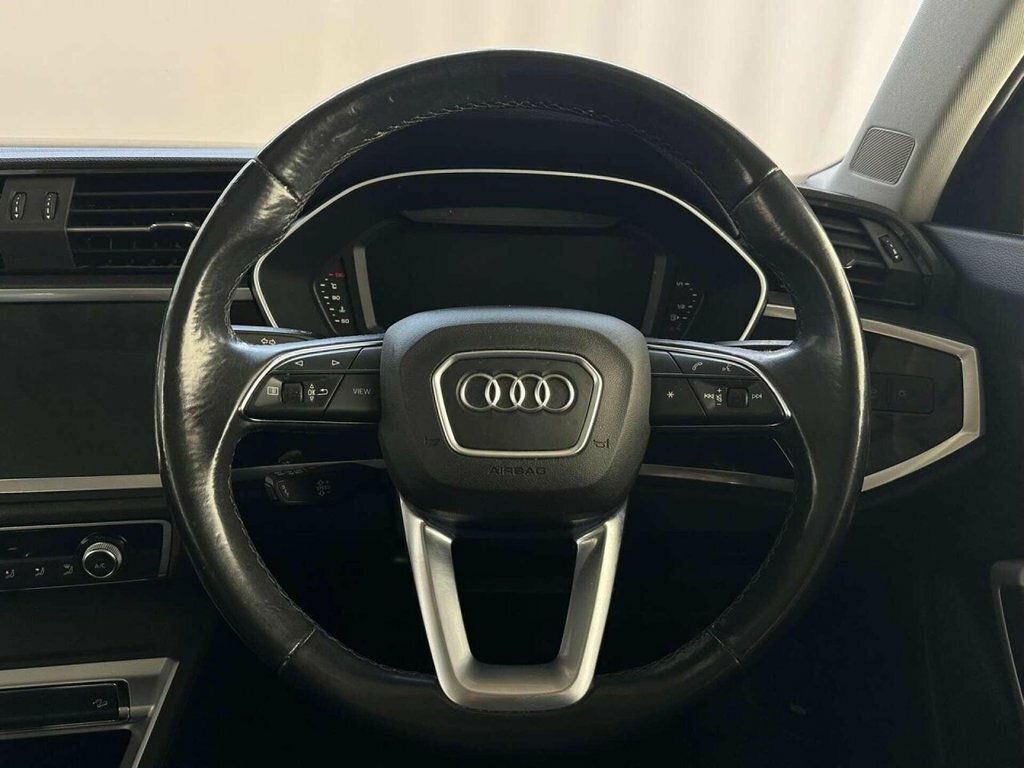 Audi Q3 2L Sport YH21ZSU Blue #6