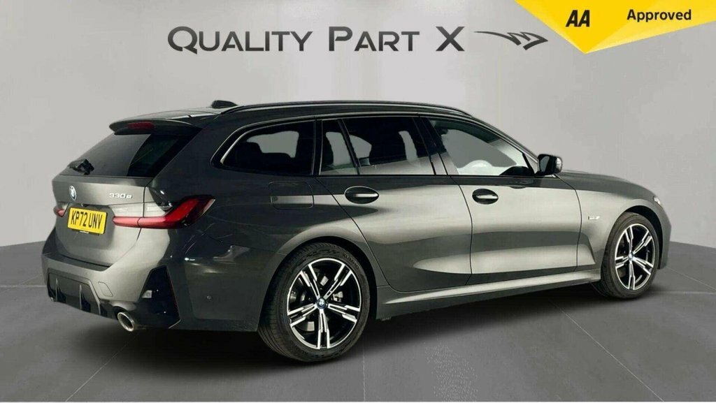BMW 3 Series Estate KP72UNV Grey #3