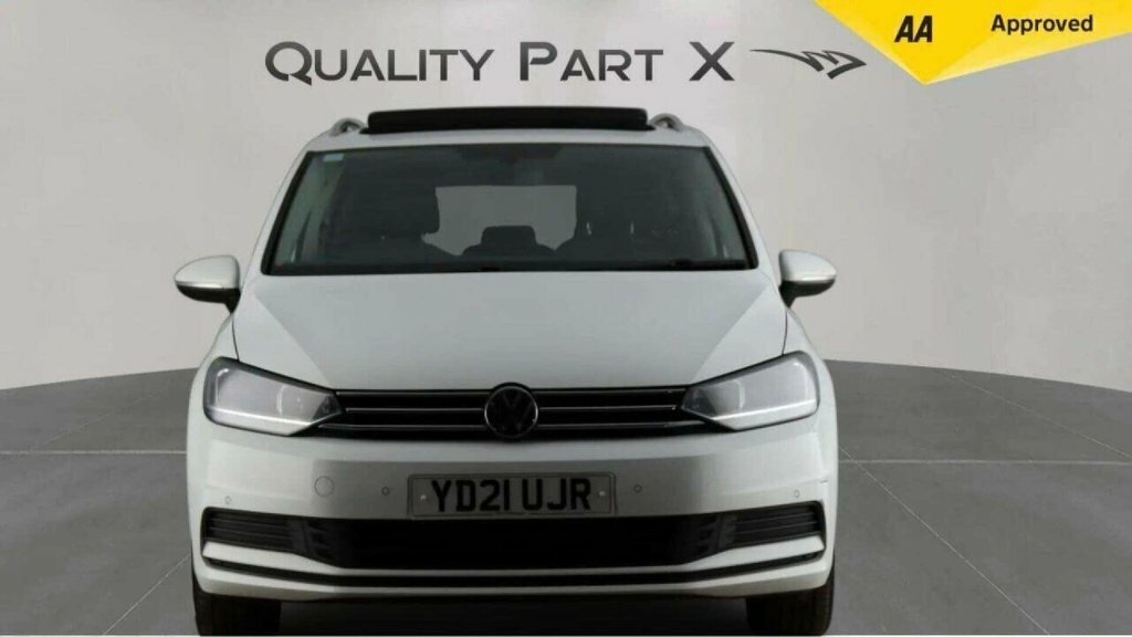Volkswagen Touran Mpv YD21UJR White #2