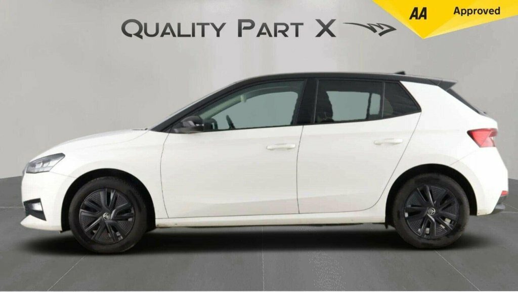 Skoda Fabia Hatchback GF72TSX White #4