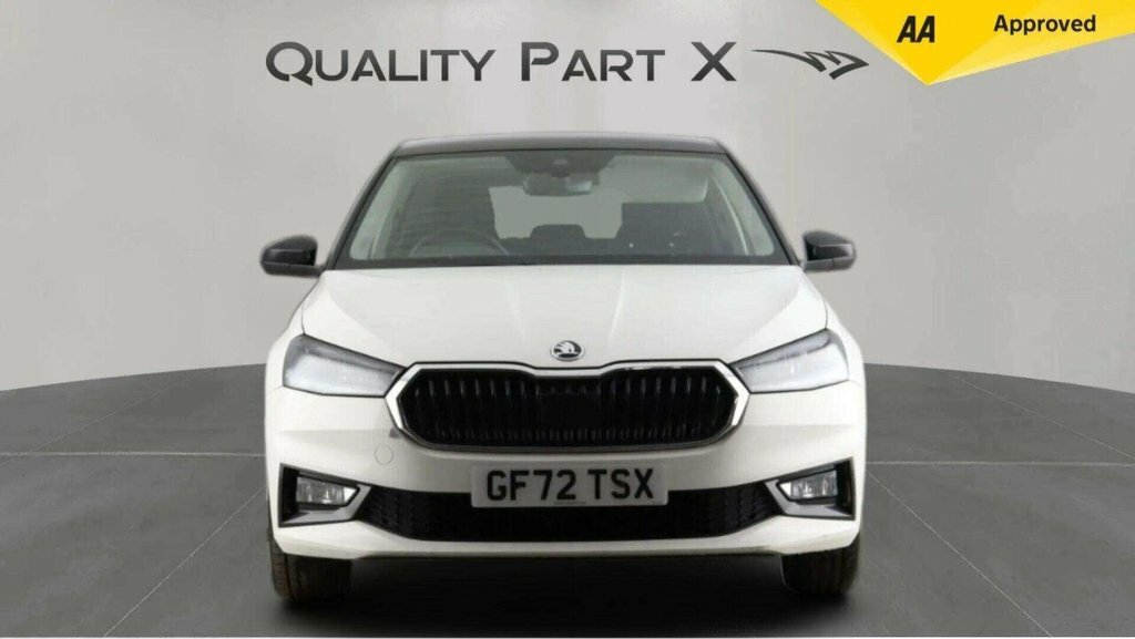 Skoda Fabia Hatchback GF72TSX White #2