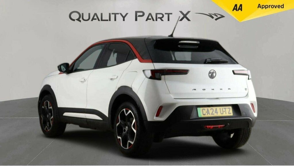 Vauxhall Mokka-e Suv CA24UTZ White #5