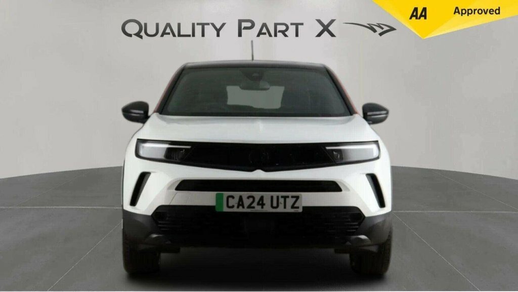 Vauxhall Mokka-e Suv CA24UTZ White #2