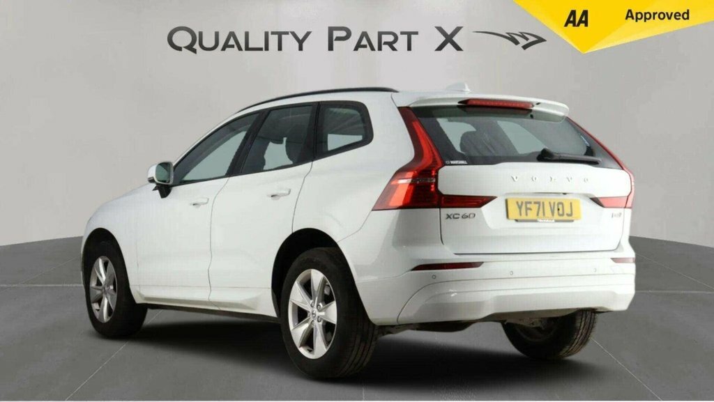 Volvo XC60 Suv YF71VOJ White #5