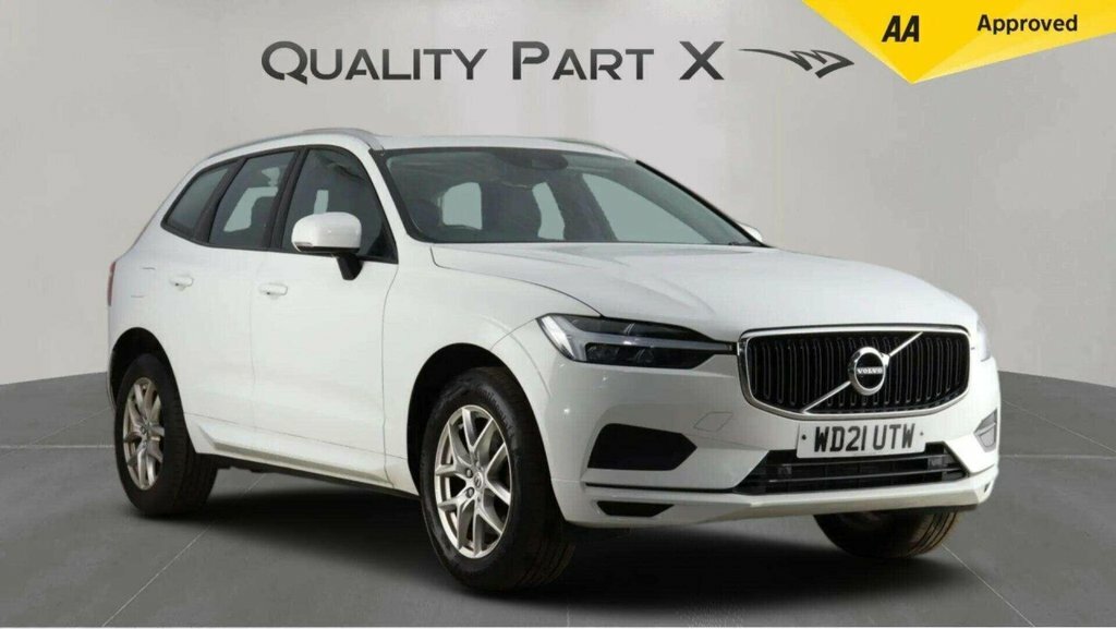 Volvo XC60 Xc60 Momentum B5 Mhev White