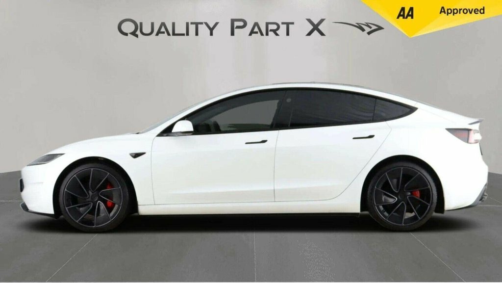 Tesla Model 3 Saloon NL74OTM White #4