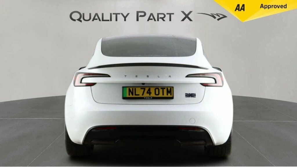 Tesla Model 3 Saloon NL74OTM White #6