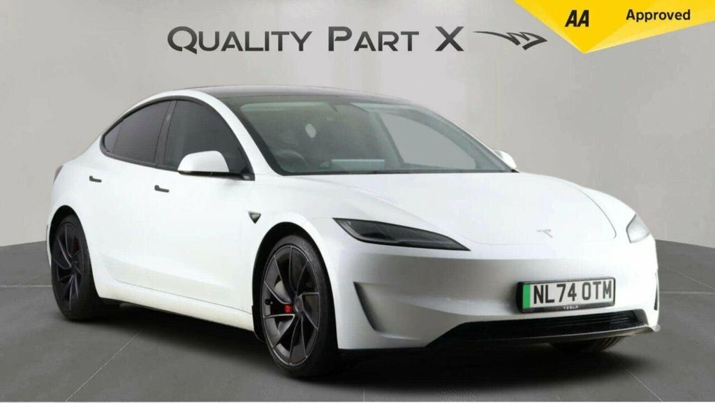 Tesla Model 3 Saloon White