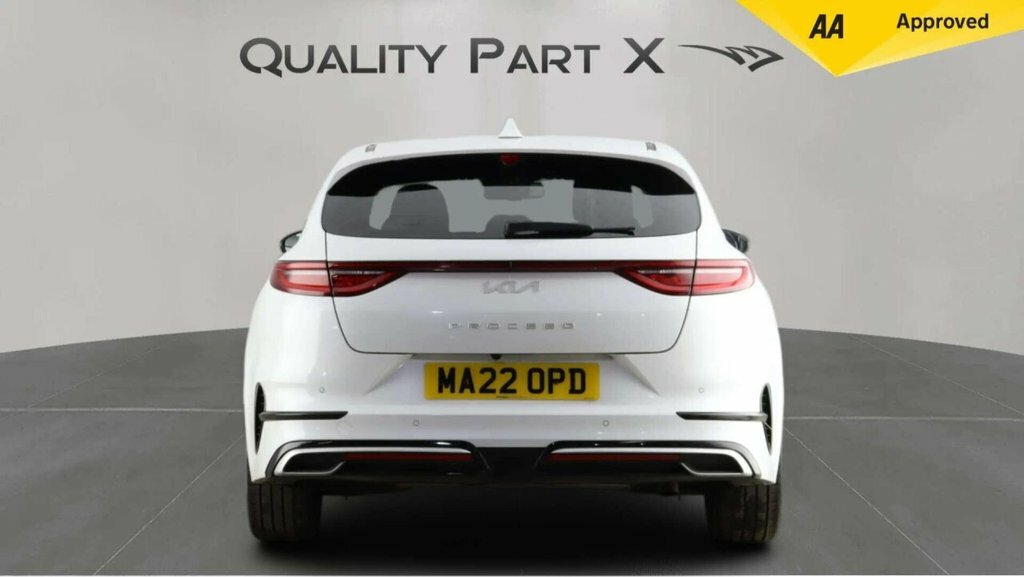 Kia Proceed Estate MA22OPD White #6