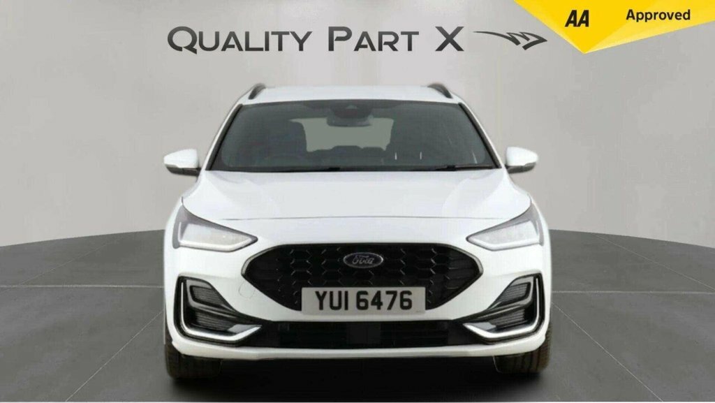 Ford Focus Estate YUI6476 White #2