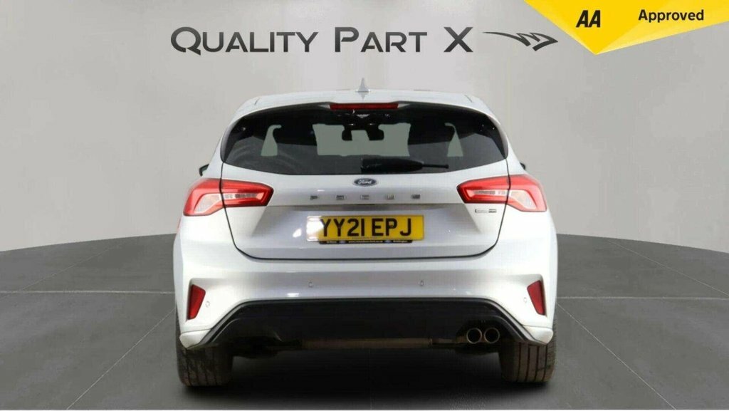 Ford Focus Hatchback YY21EPJ Silver #6
