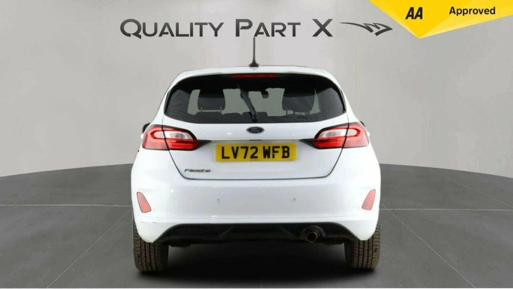 Ford Fiesta Hatchback LV72WFB White #6