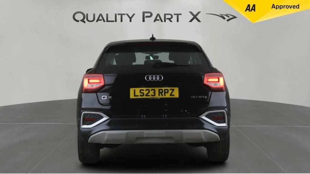 Audi Q2 Suv LS23RPZ Black #6