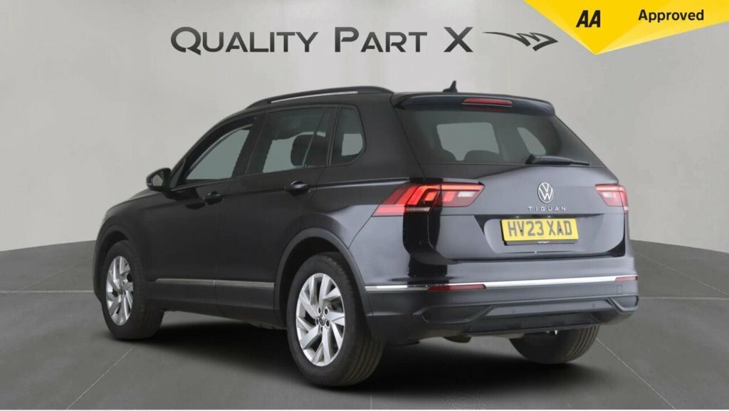 Volkswagen Tiguan Suv Black #5