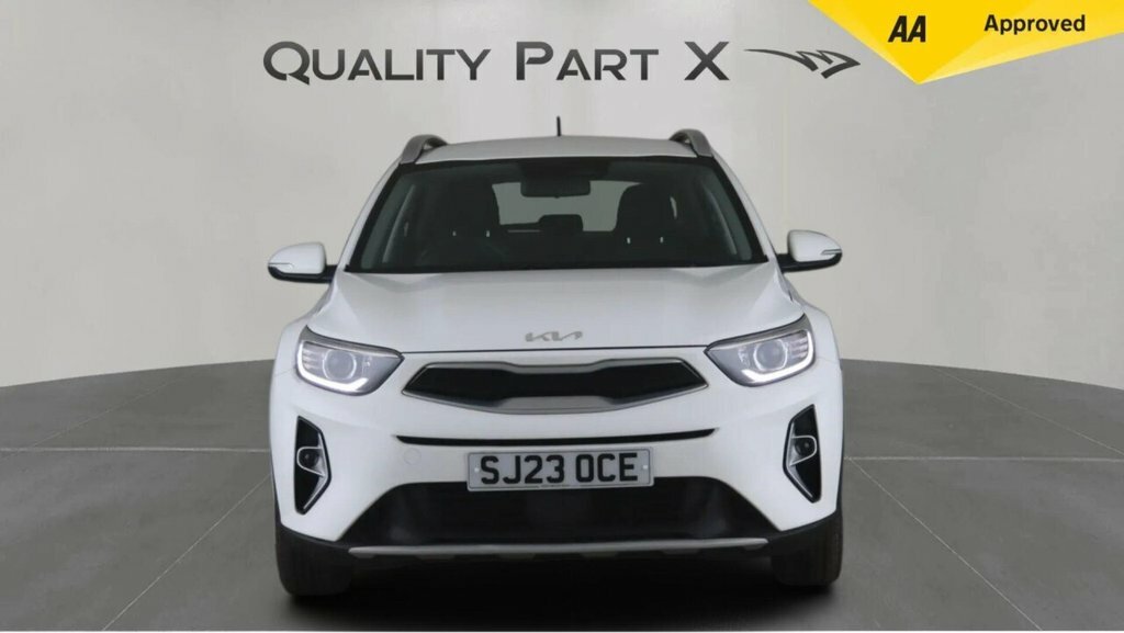 Kia Stonic Suv SJ23OCE White #2