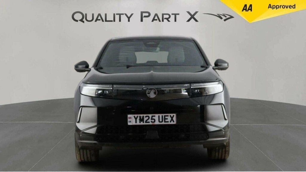 Vauxhall Grandland Suv YM25UEX Black #2