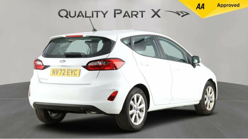 Ford Fiesta Hatchback NV72EYC White #5