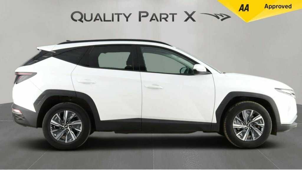 Hyundai Tucson Suv EO22AWV White #4