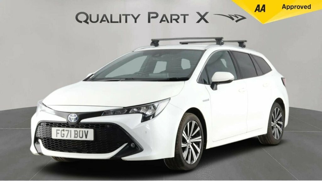 Toyota Corolla Estate FG71BUV White #3