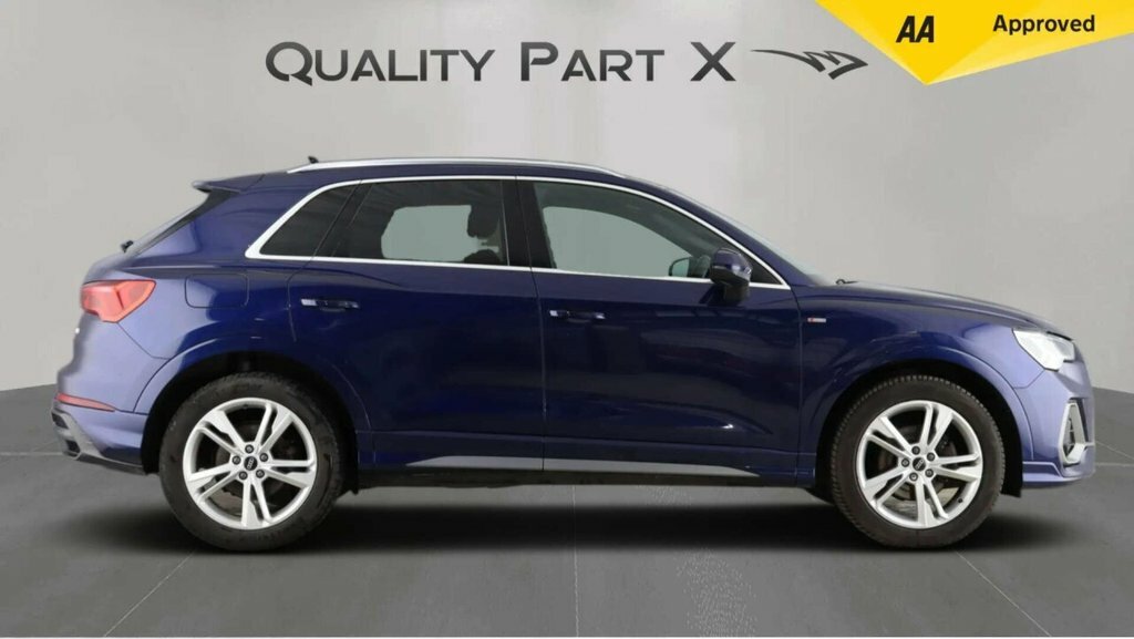 Audi Q3 Suv GV72HNJ Blue #4