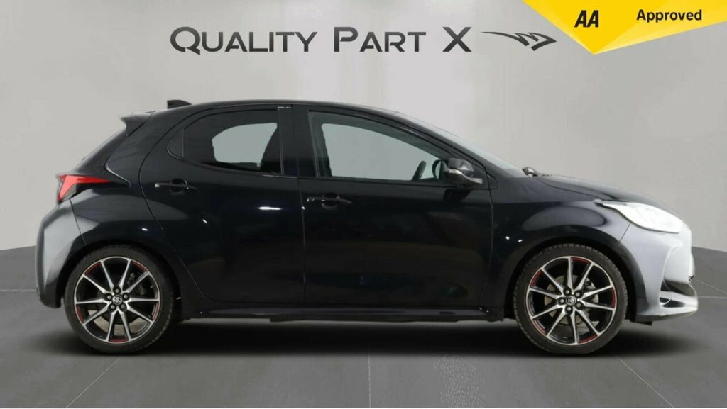 Toyota Yaris 1.5L Gr Sport LO23ZGR Black #4