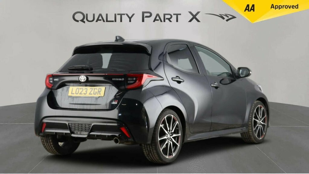 Toyota Yaris 1.5L Gr Sport LO23ZGR Black #5