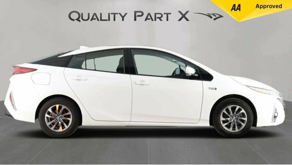 Toyota Prius+ 1.8L Business Edition Plus White #4