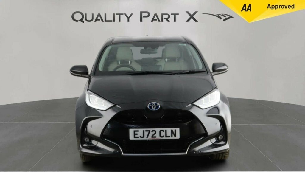 Toyota Yaris Hatchback EJ72CLN Black #2