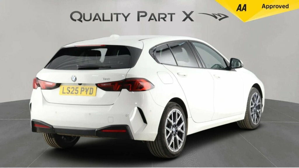 BMW 1 Series Hatchback LS25PYD White #5