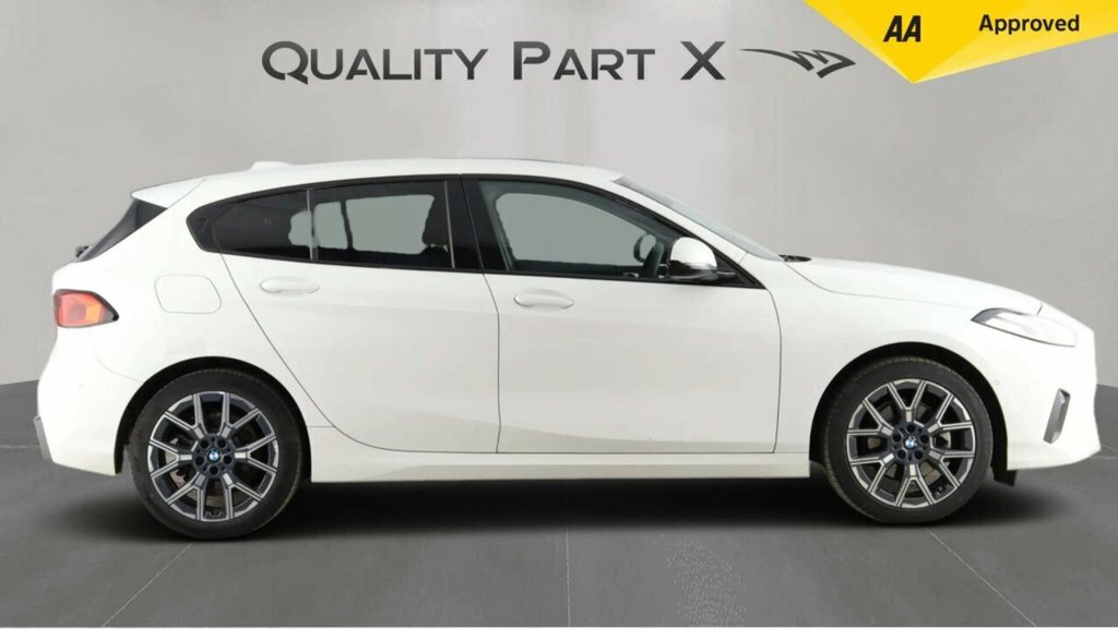 BMW 1 Series Hatchback LS25PYD White #4